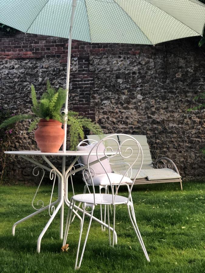 A L'ecole Buissonniere Bed & Breakfast Honfleur Exterior foto