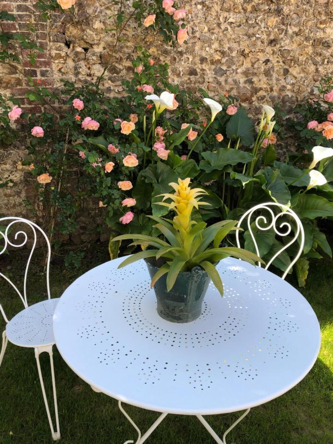 A L'ecole Buissonniere Bed & Breakfast Honfleur Exterior foto